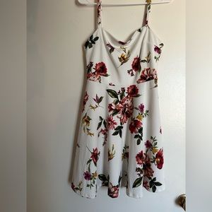 WOMENS M Floral summer dress